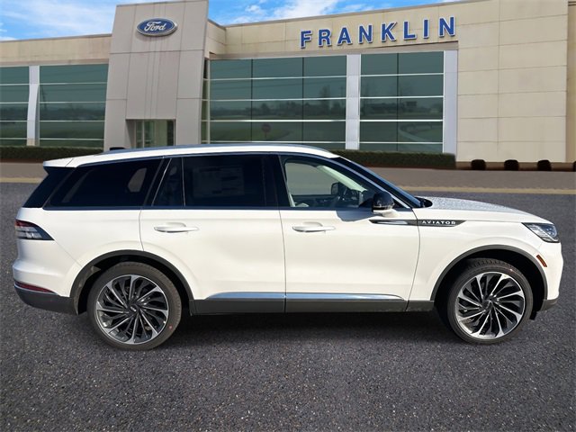 New 2026 Lincoln Aviator Reserve image 8