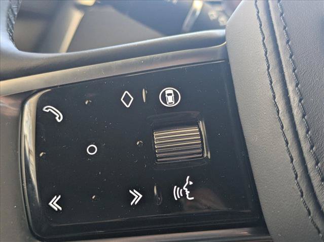 Used 2024 Land Rover Range Rover SV AWD/4WD image 15