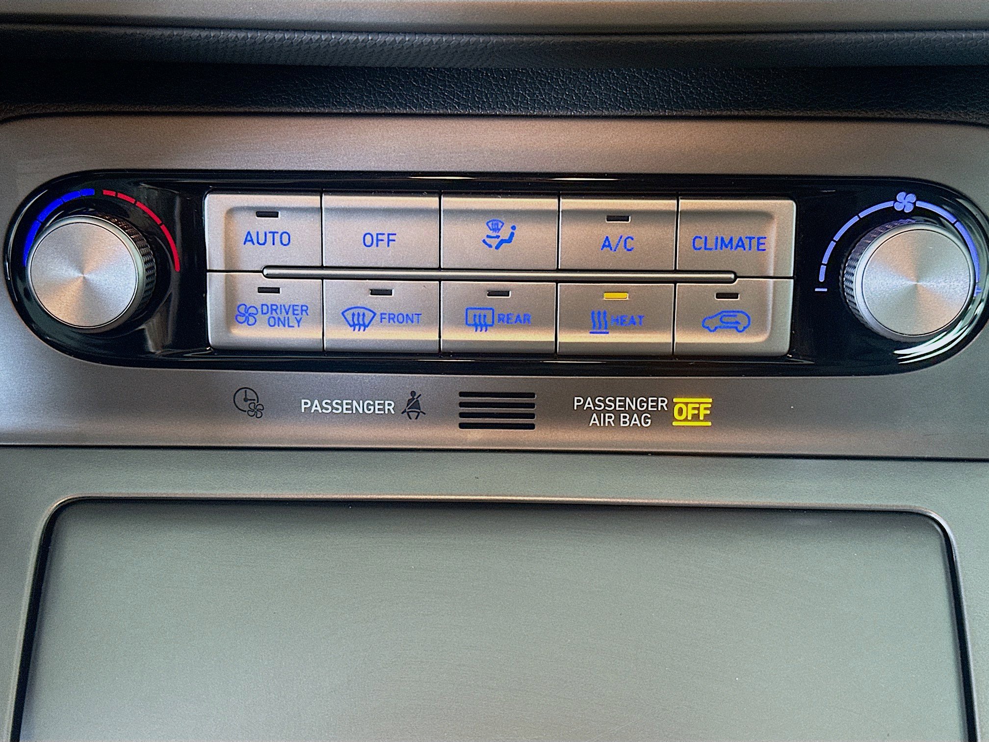 Used 2023 Hyundai Kona SE w/ Cargo Package image 23