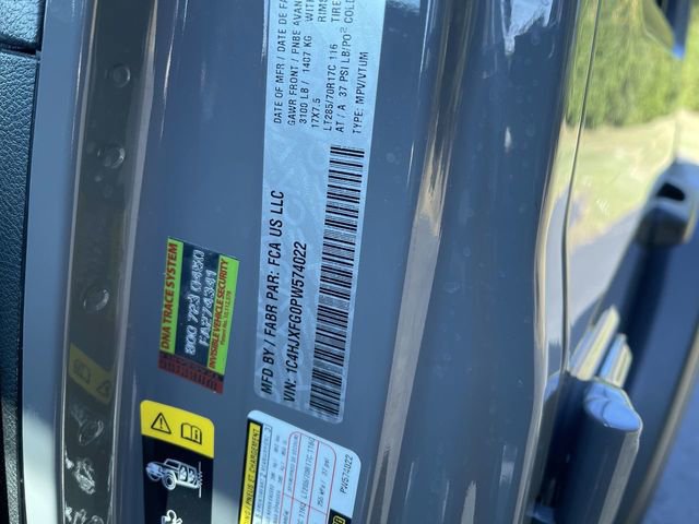 Used 2023 Jeep Wrangler Unlimited Rubicon w/ Cold Weather Group image 34