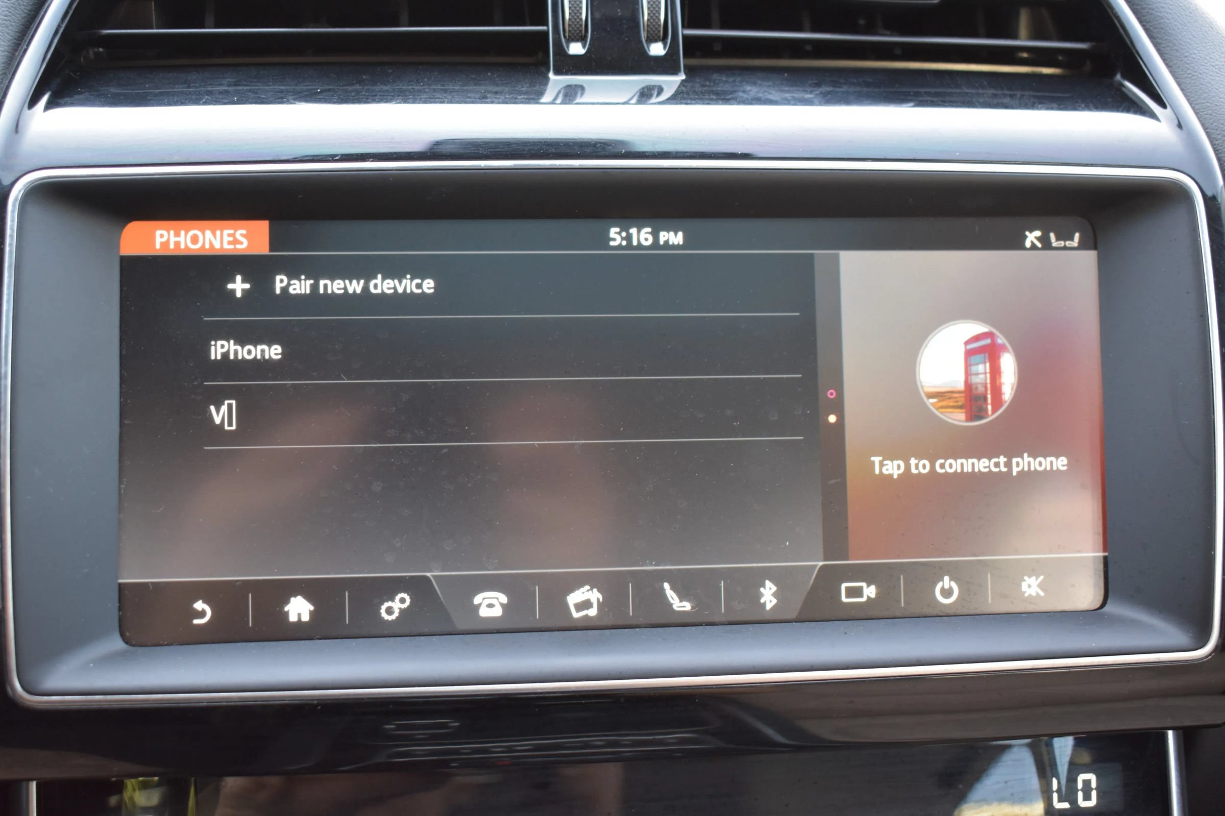 Used 2019 Jaguar XE Premium AWD/4WD image 22
