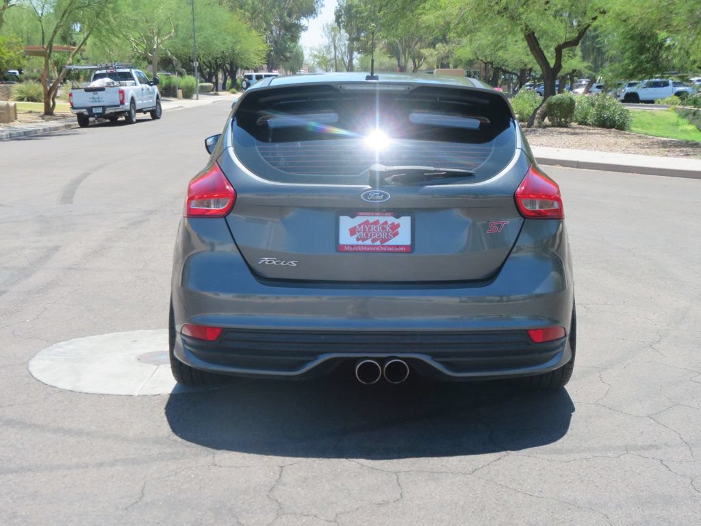 Used 2016 Ford Focus ST FWD image 12