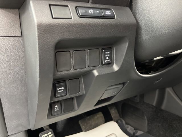 Used 2024 Nissan Frontier S w/ S Utility Package image 31