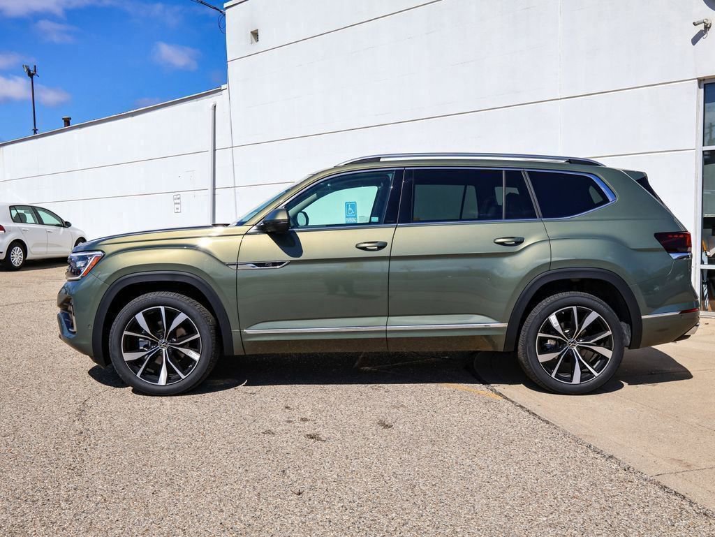 New 2026 Volkswagen Atlas SEL Premium R-Line image 2