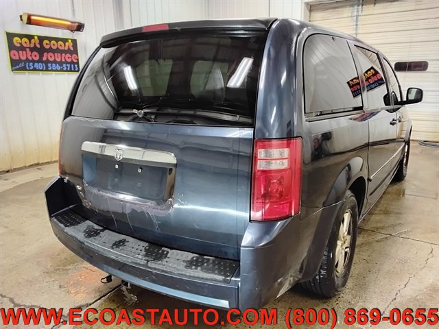 Used 2008 Dodge Grand Caravan SXT w/ Family Value Group FWD image 3