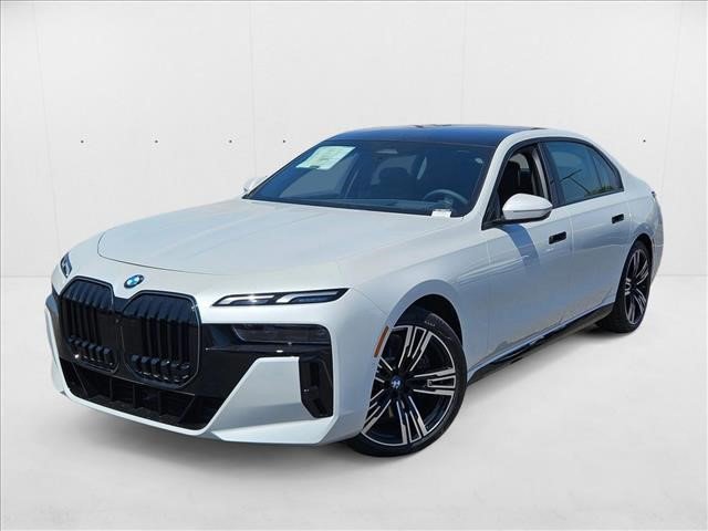 New 2025 BMW 760i xDrive w/ Premium Package