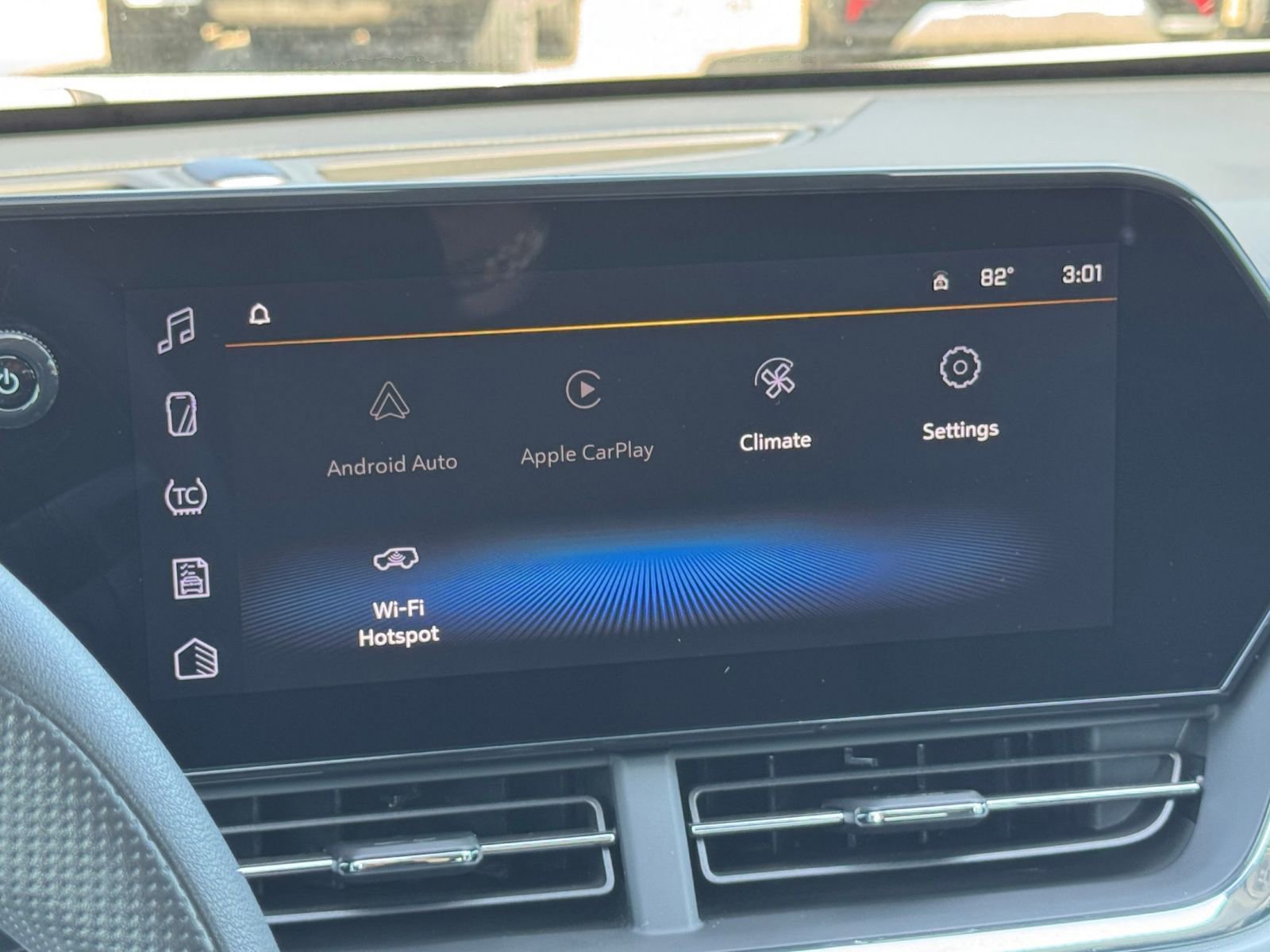 Used 2025 Chevrolet Trax LT image 20