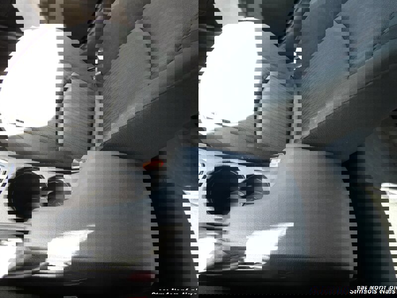 Used 2015 MAZDA MAZDA3 i Sport image 29