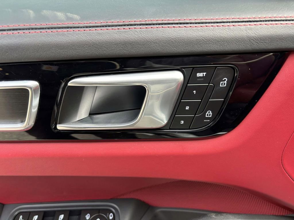 Used 2023 Porsche Cayenne GTS image 23