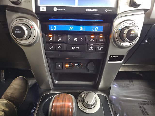 Used 2020 Toyota 4Runner Limited AWD/4WD image 25