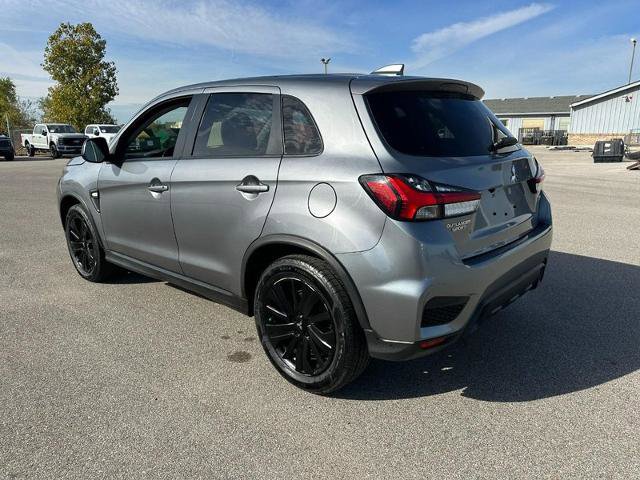 Used 2022 Mitsubishi Outlander Sport SE image 3