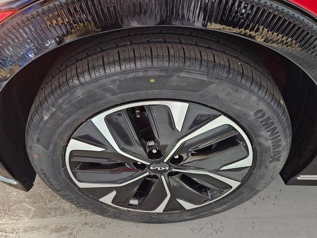 Used 2024 Kia EV6 Wind image 10
