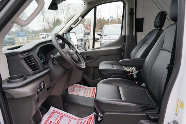 New 2024 Ford E-Transit 148 Medium Roof image 11