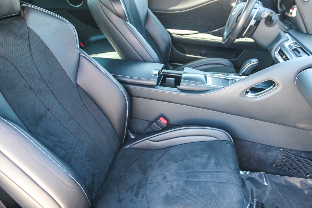 Used 2021 Lexus LC 500 Coupe w/ Performance Package RWD image 16