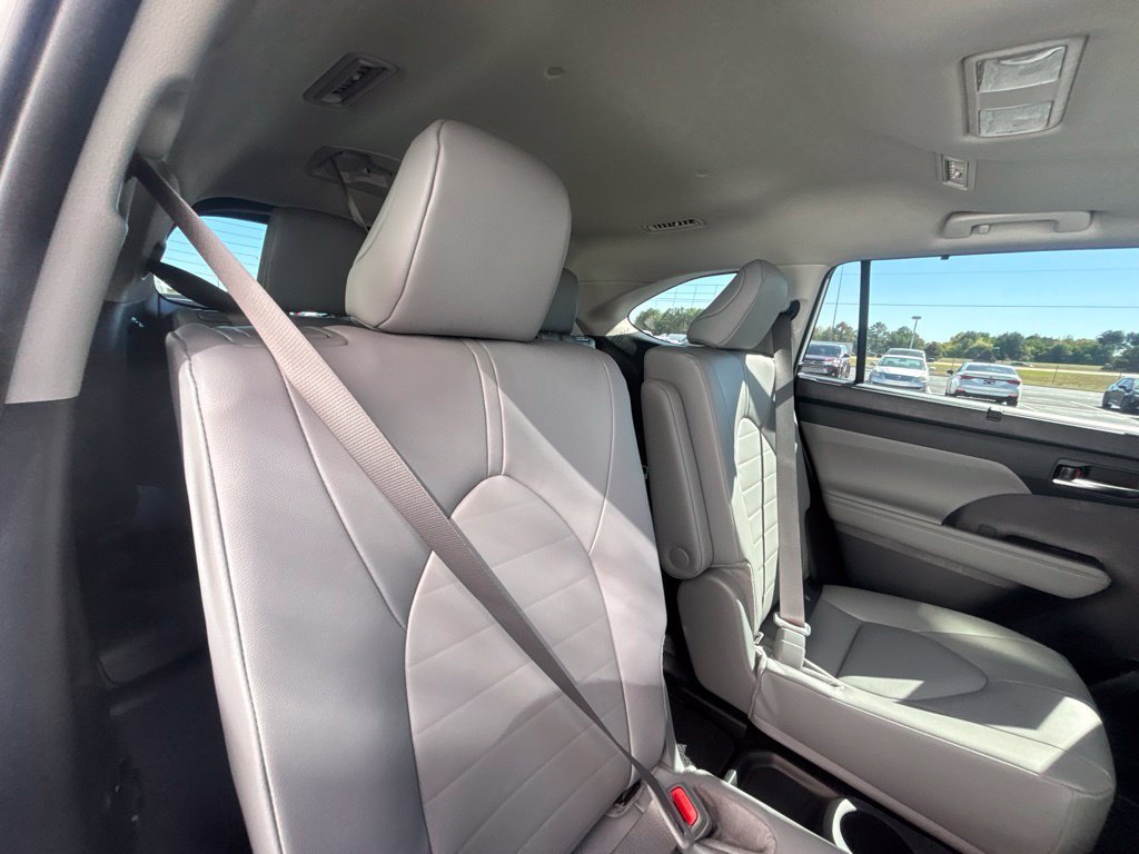 New 2026 Toyota Highlander XLE AWD/4WD image 30