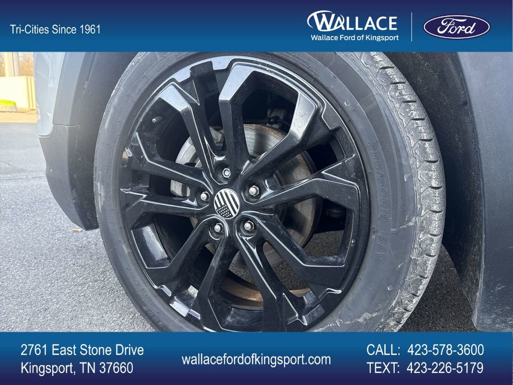 Used 2020 GMC Terrain SLE w/ Elevation Edition image 8