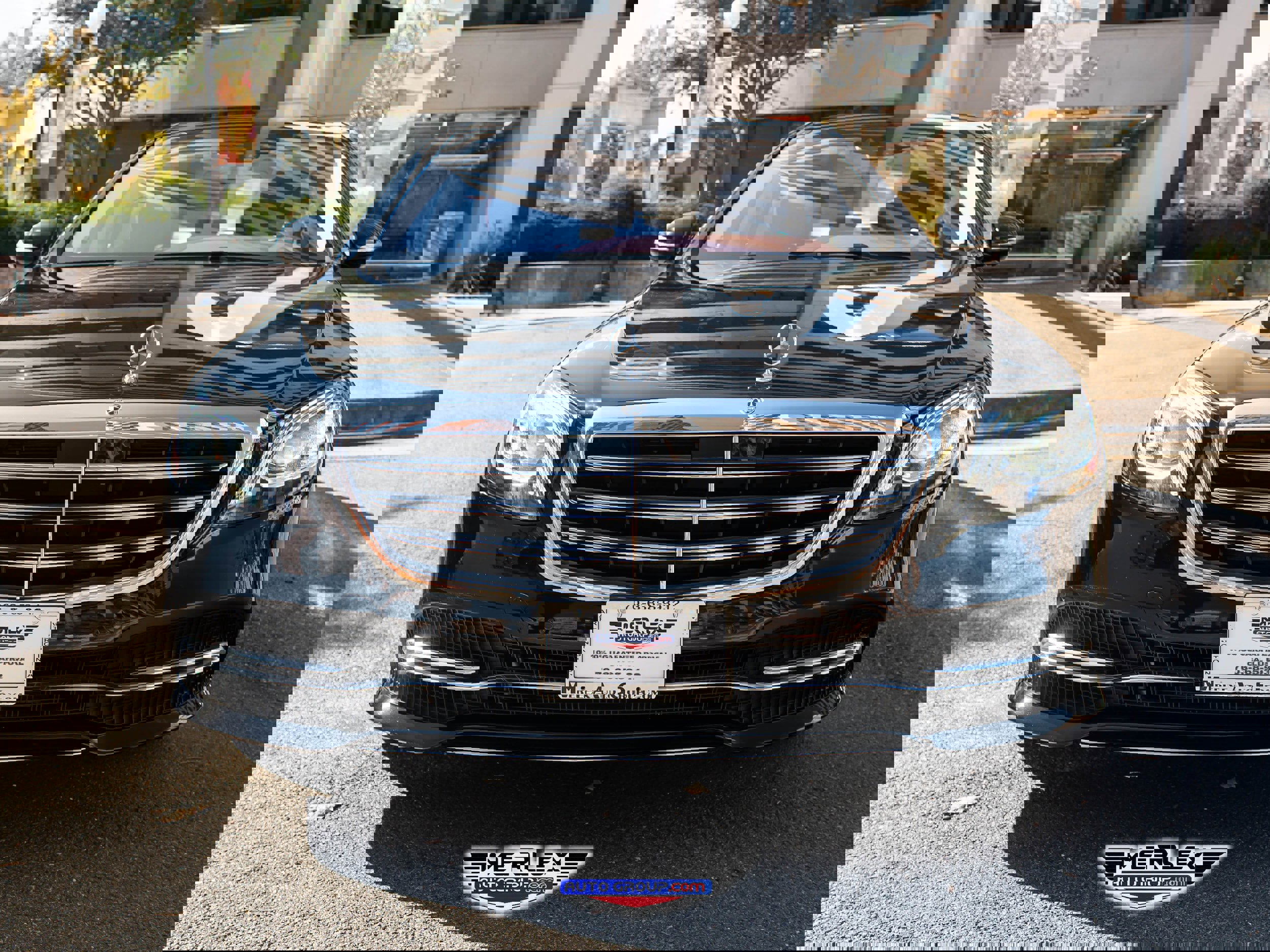 Used 2018 Mercedes-Benz S 560 4MATIC Sedan w/ Premium Package image 2