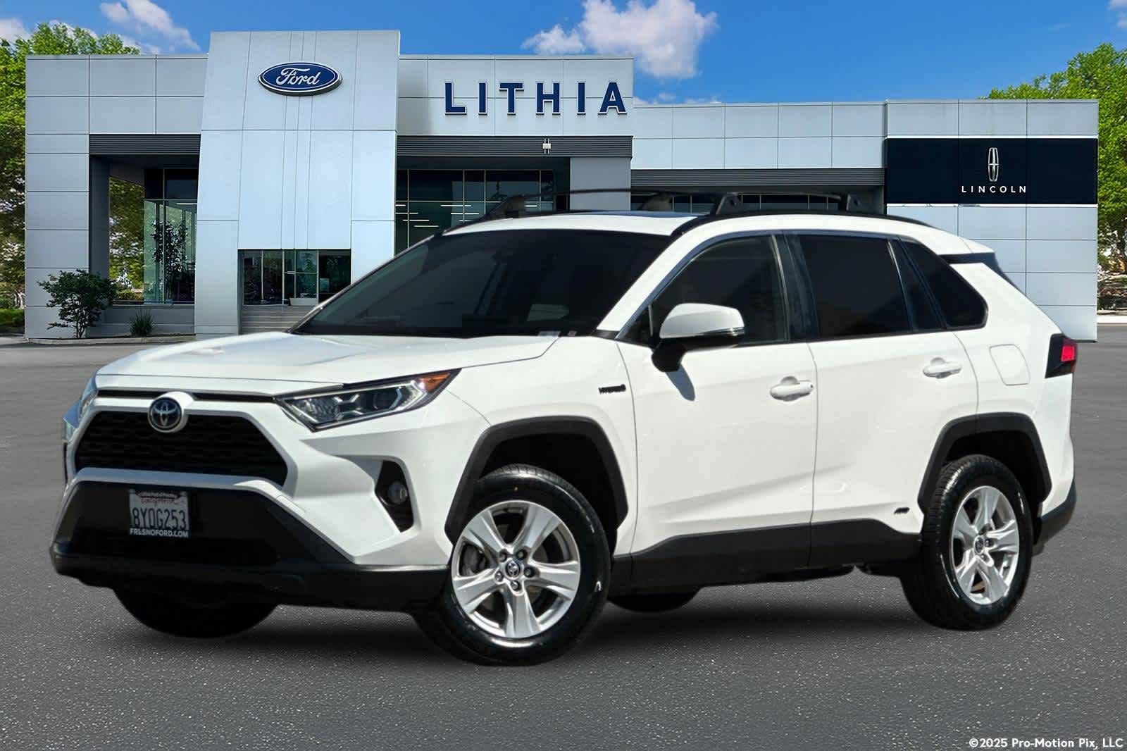 Used 2021 Toyota RAV4 XLE w/ Convenience Package