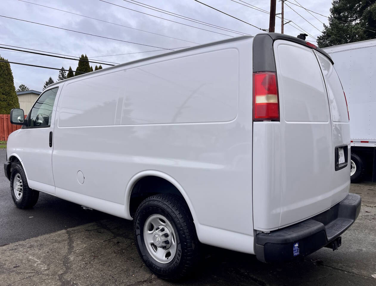 Used 2006 Chevrolet Express 2500 image 5