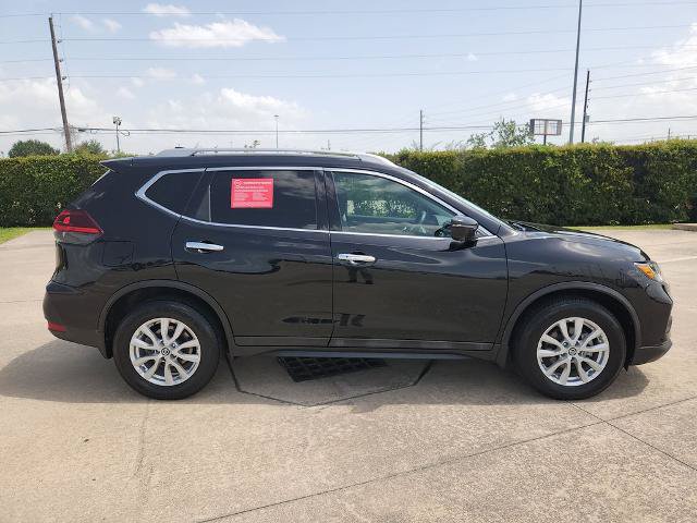 Certified 2018 Nissan Rogue SV w/ Premium Package FWD image 4