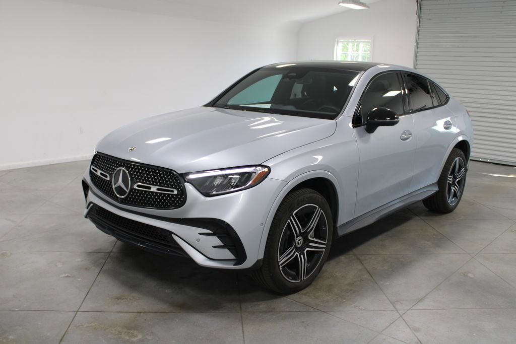 Used 2024 Mercedes-Benz GLC 300 4MATIC image 4