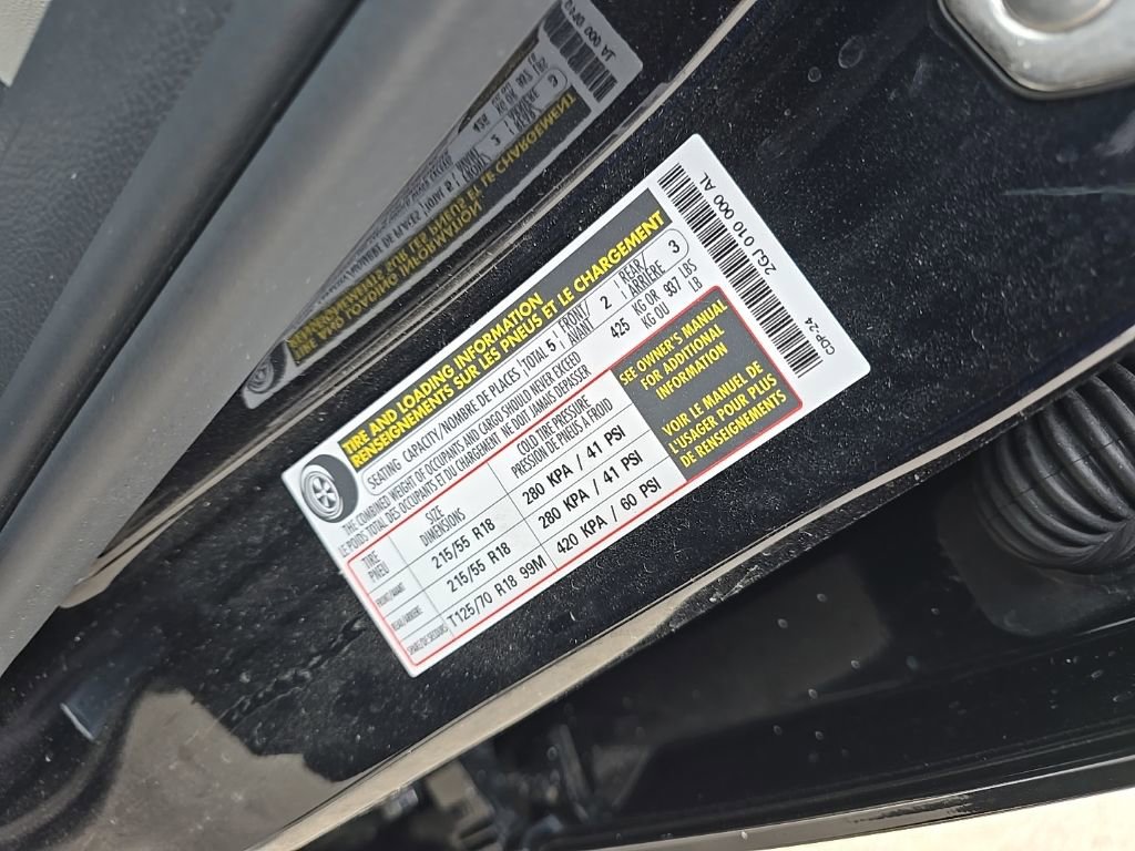 Used 2025 Volkswagen Taos SE image 10