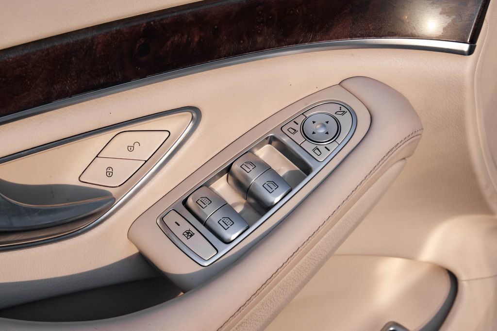 Used 2019 Mercedes-Benz S 560 4MATIC Sedan image 52