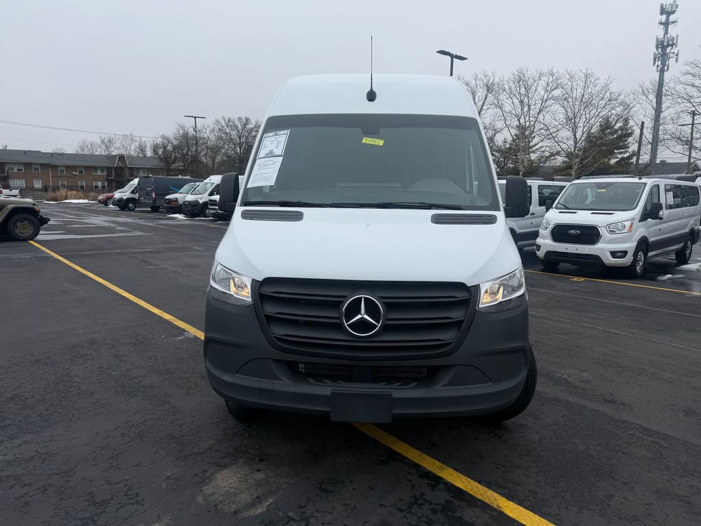 Used 2024 Mercedes-Benz Sprinter 2500 w/ Acoustic Package image 6