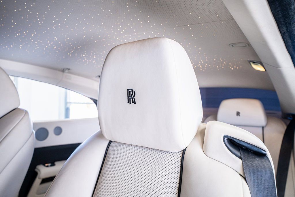 Used 2018 Rolls-Royce Wraith image 27