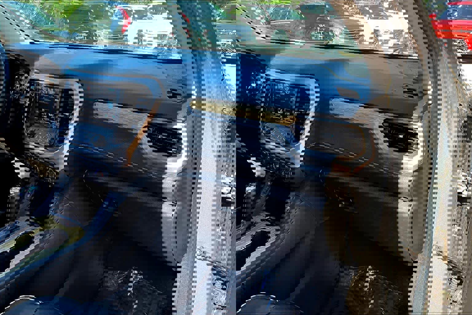 Used 2019 GMC Acadia Denali image 19