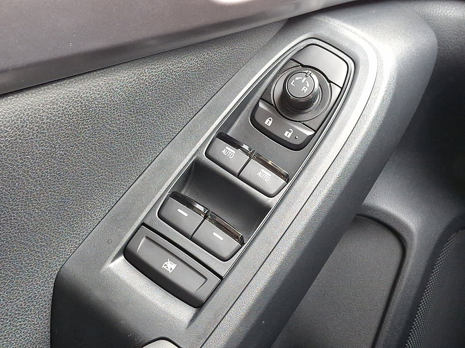 Certified 2025 Subaru Impreza 2.0i image 24