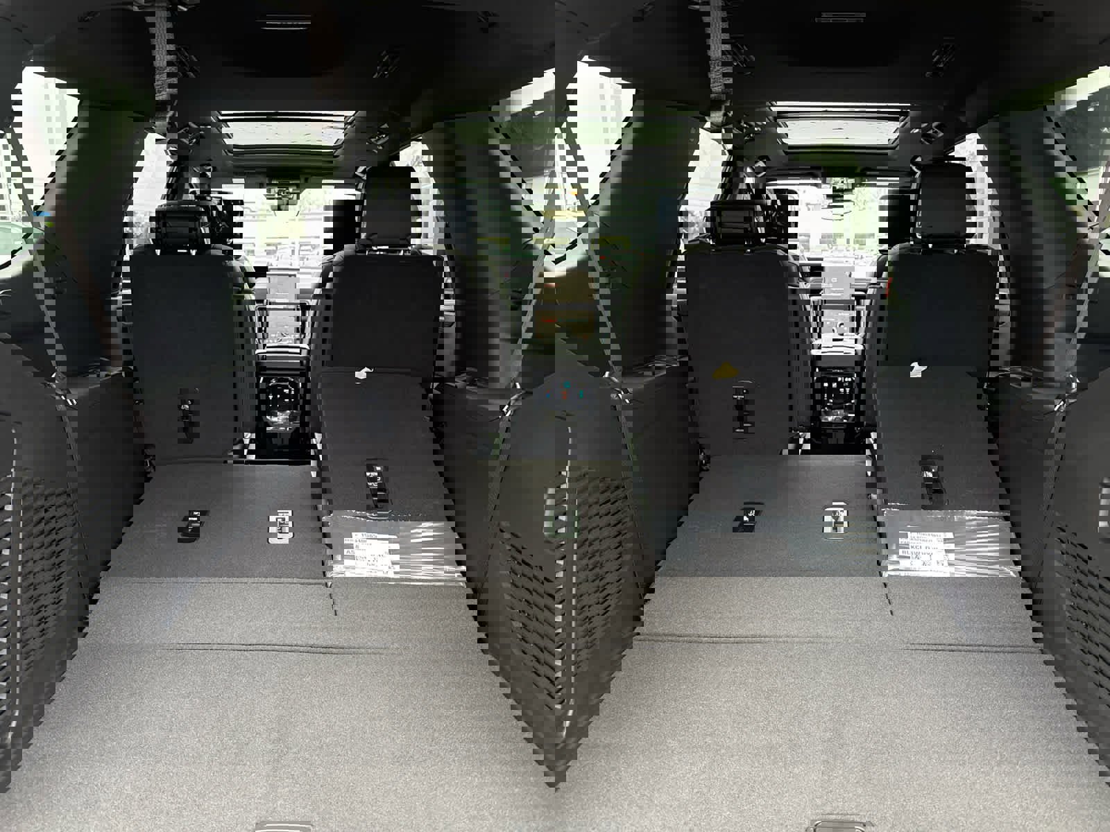 New 2026 GMC Yukon AT4 Ultimate image 11