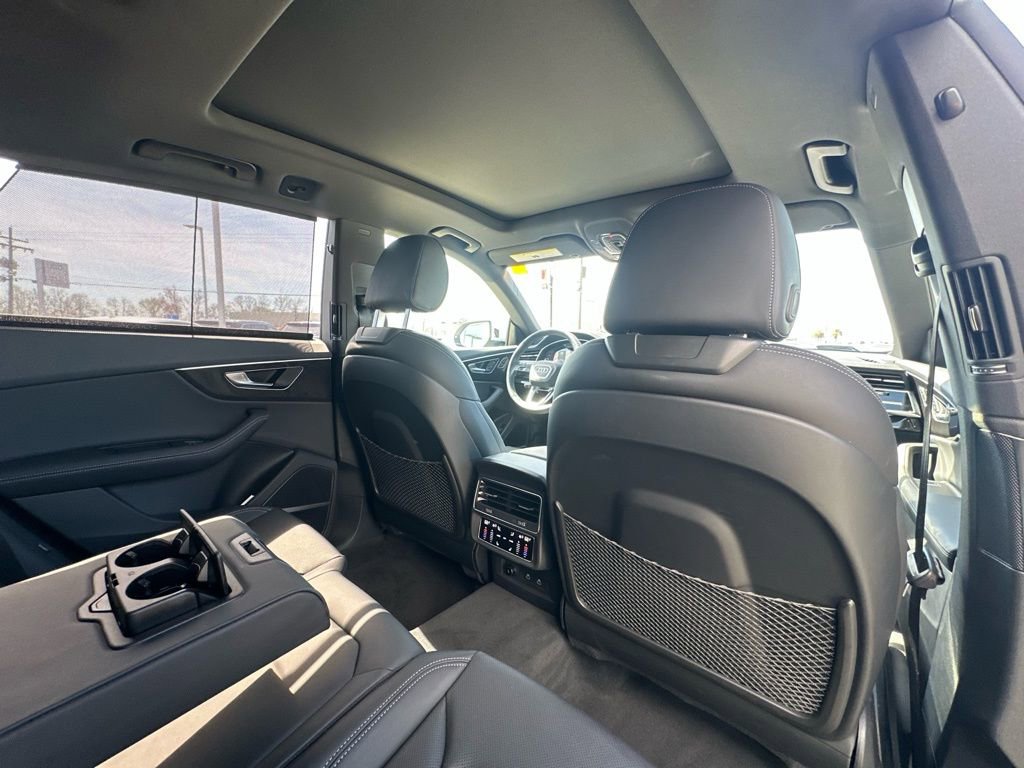 Certified 2025 Audi Q8 Prestige image 28