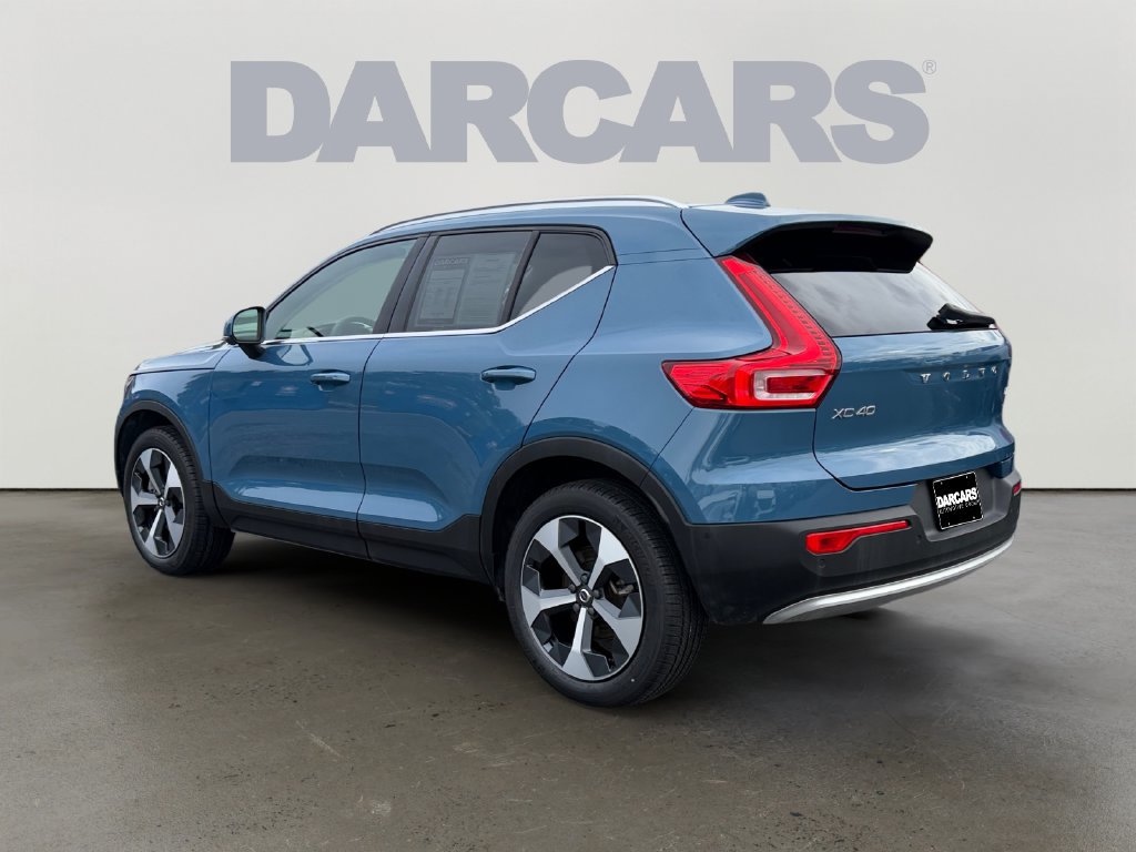Certified 2024 Volvo XC40 B5 Plus w/ Climate Package AWD/4WD image 5