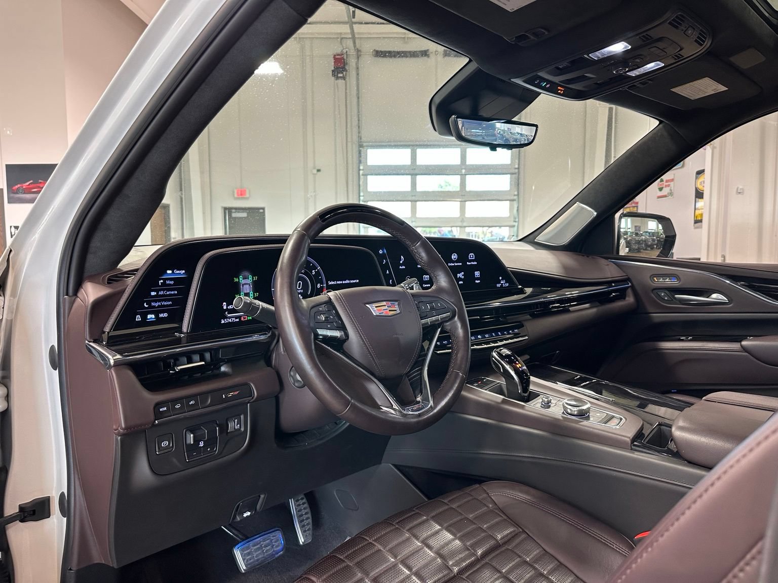 Used 2023 Cadillac Escalade V AWD/4WD image 17