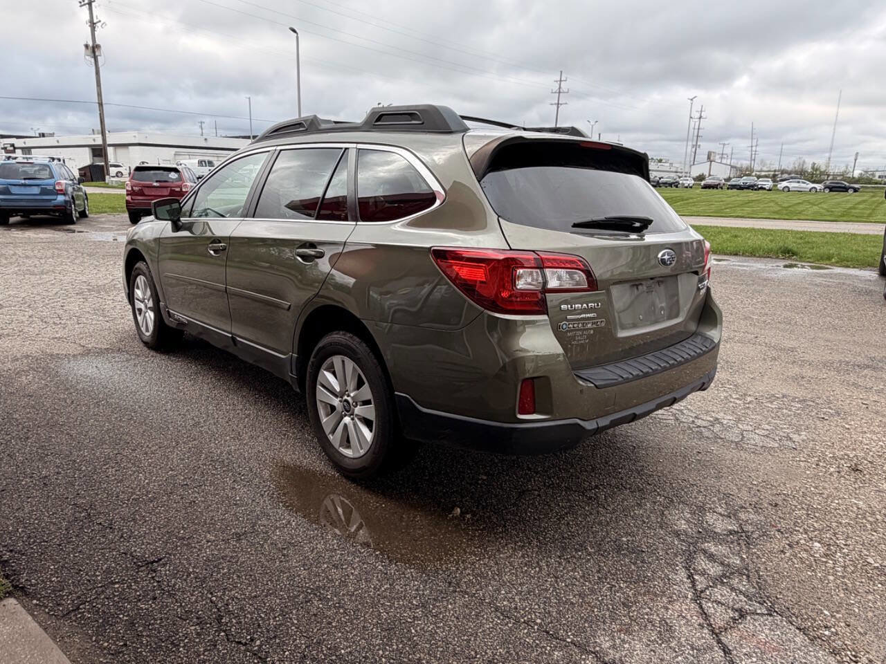 Used 2015 Subaru Outback 2.5i Premium AWD/4WD image 7
