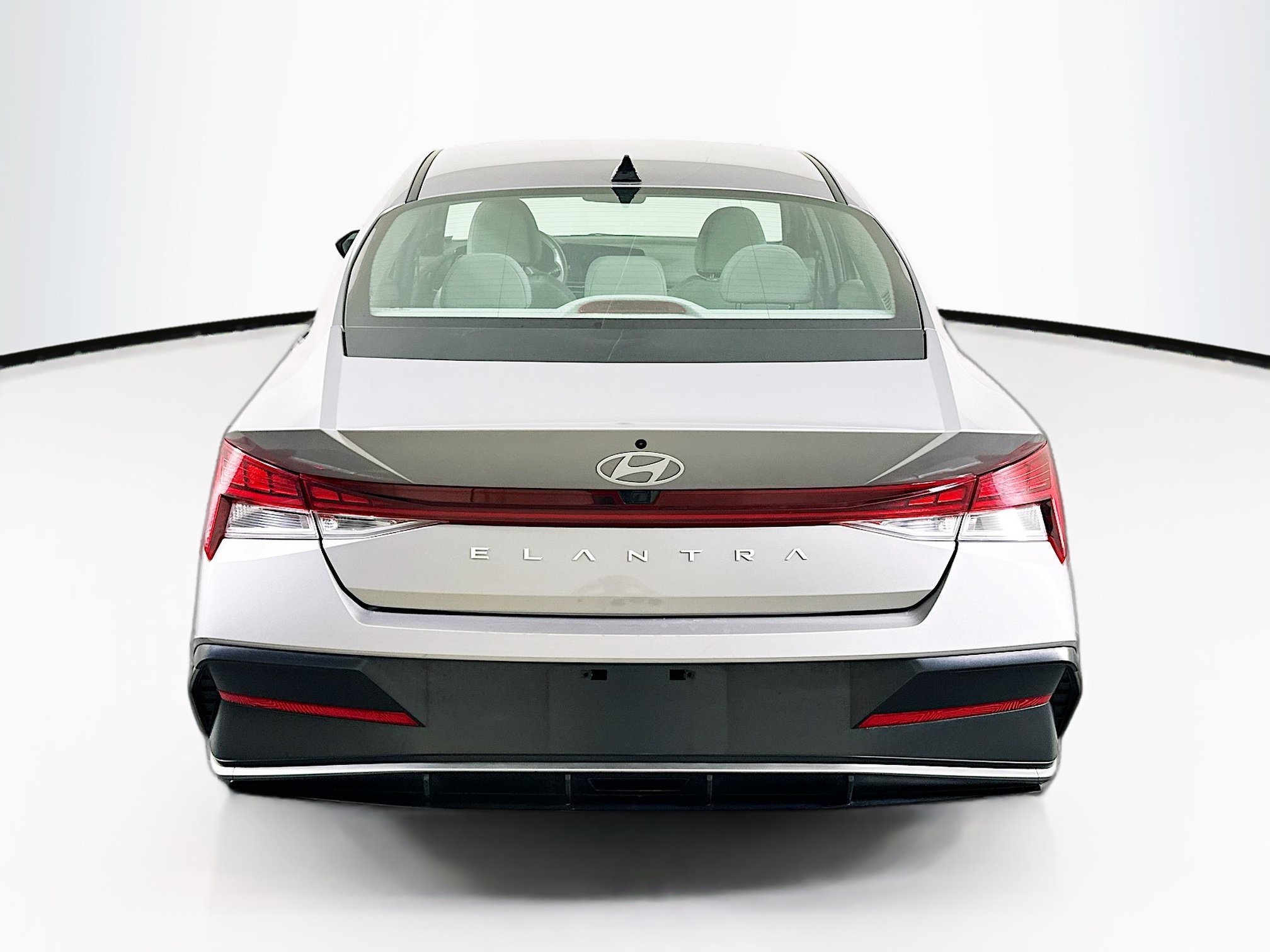 Used 2025 Hyundai Elantra SEL FWD image 7