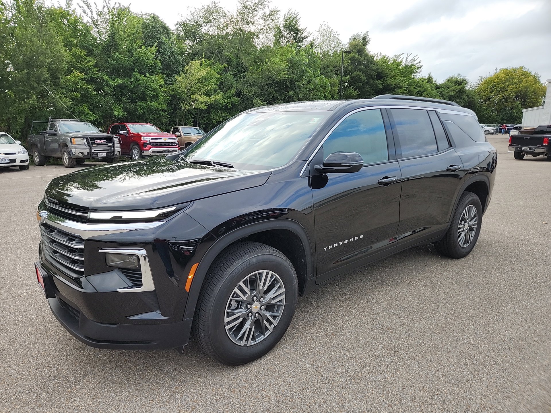 New 2025 Chevrolet Traverse LT w/ LPO, Cargo Package image 4