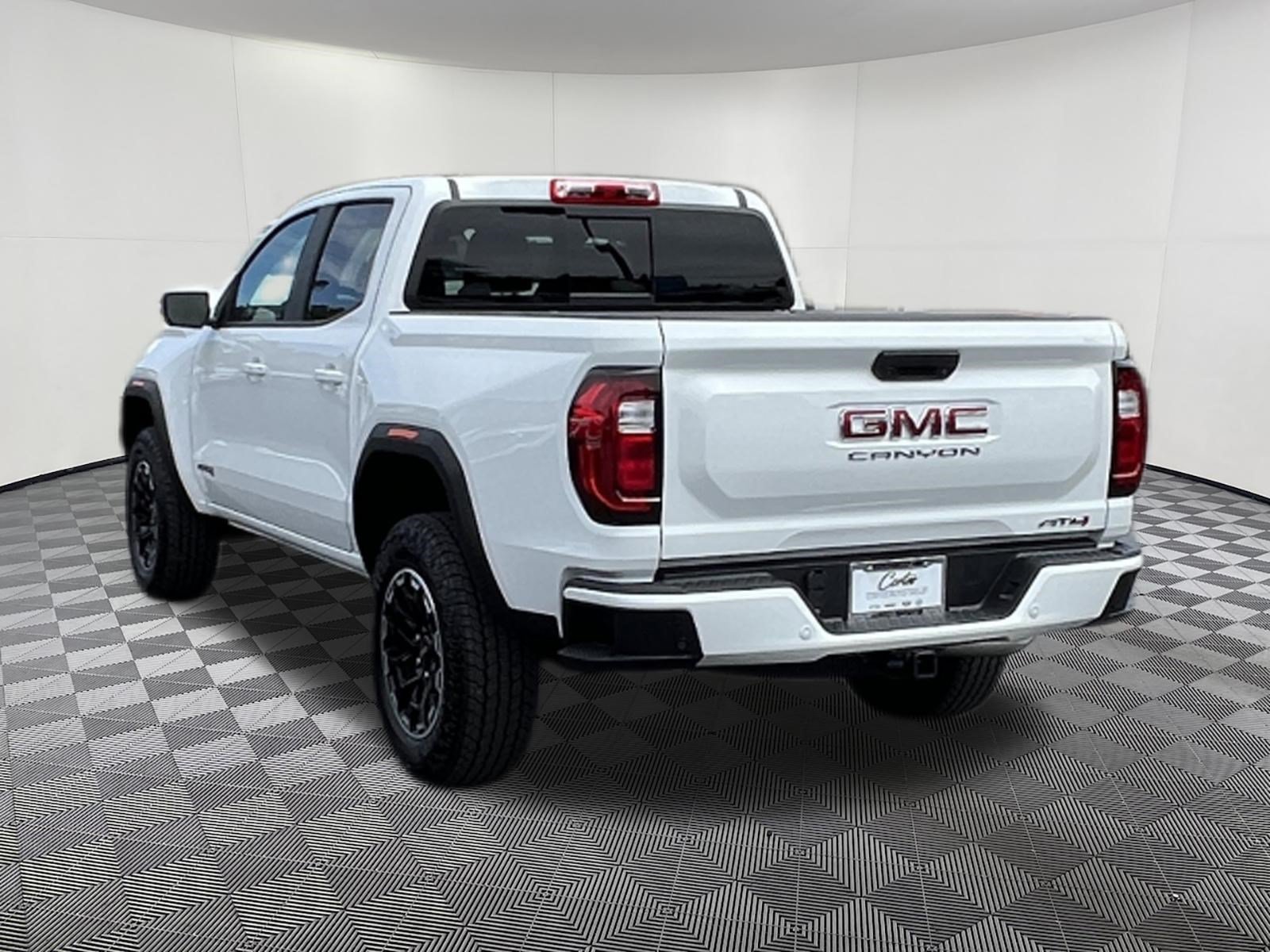 Used 2026 GMC Canyon AT4 AWD/4WD image 4