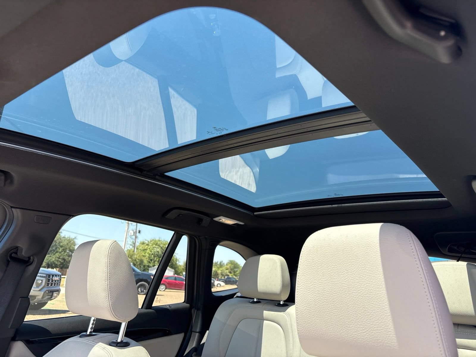 Used 2022 BMW X1 sDrive28i w/ Convenience Package FWD image 10