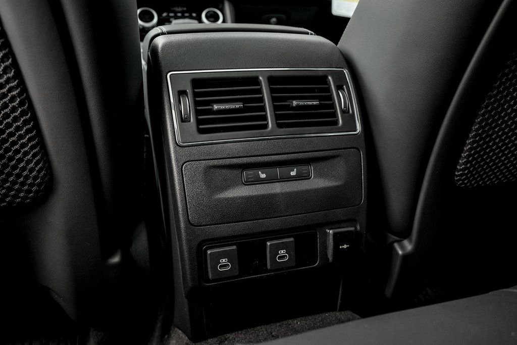 New 2026 Jaguar F-PACE R-Dynamic S image 17