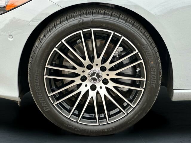 Certified 2025 Mercedes-Benz C 300 C 300 4D Sedan image 33