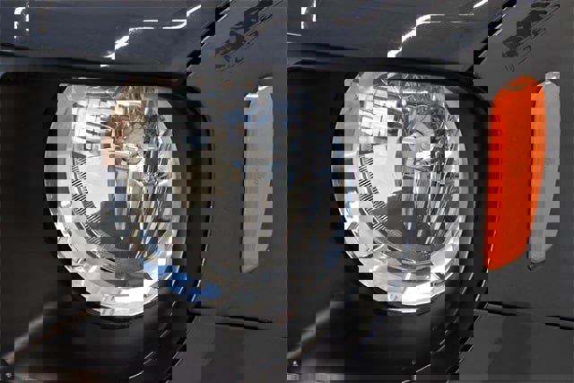 Used 2021 Jeep Renegade Latitude w/ Sun & Sound Group image 17