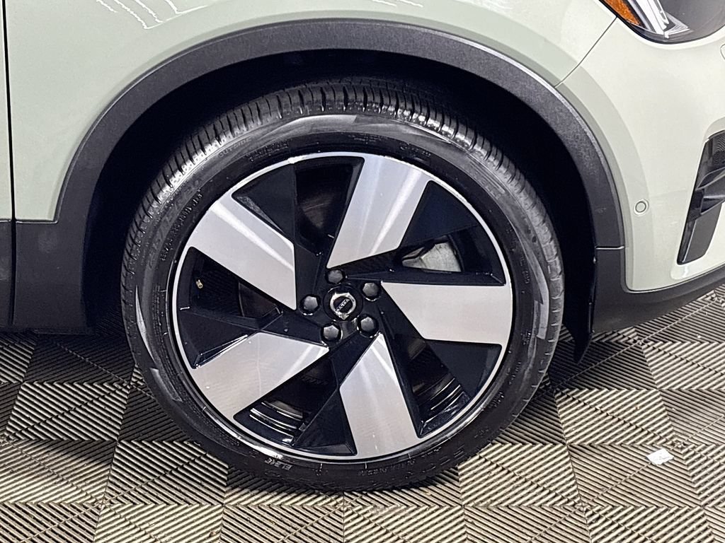 Used 2022 Volvo C40 P8 Recharge Ultimate AWD/4WD image 24