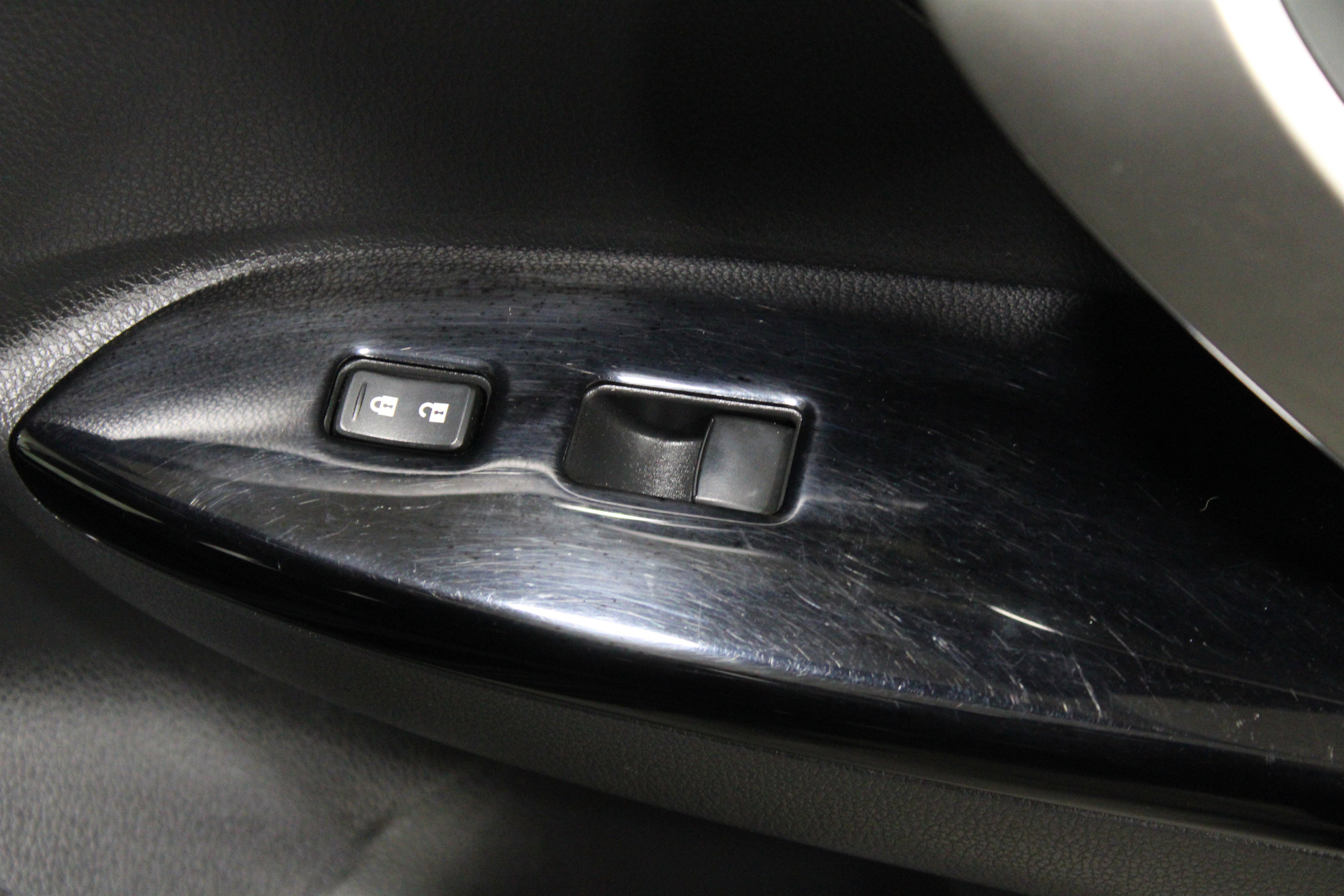 Used 2019 Mitsubishi Eclipse Cross LE AWD/4WD image 26