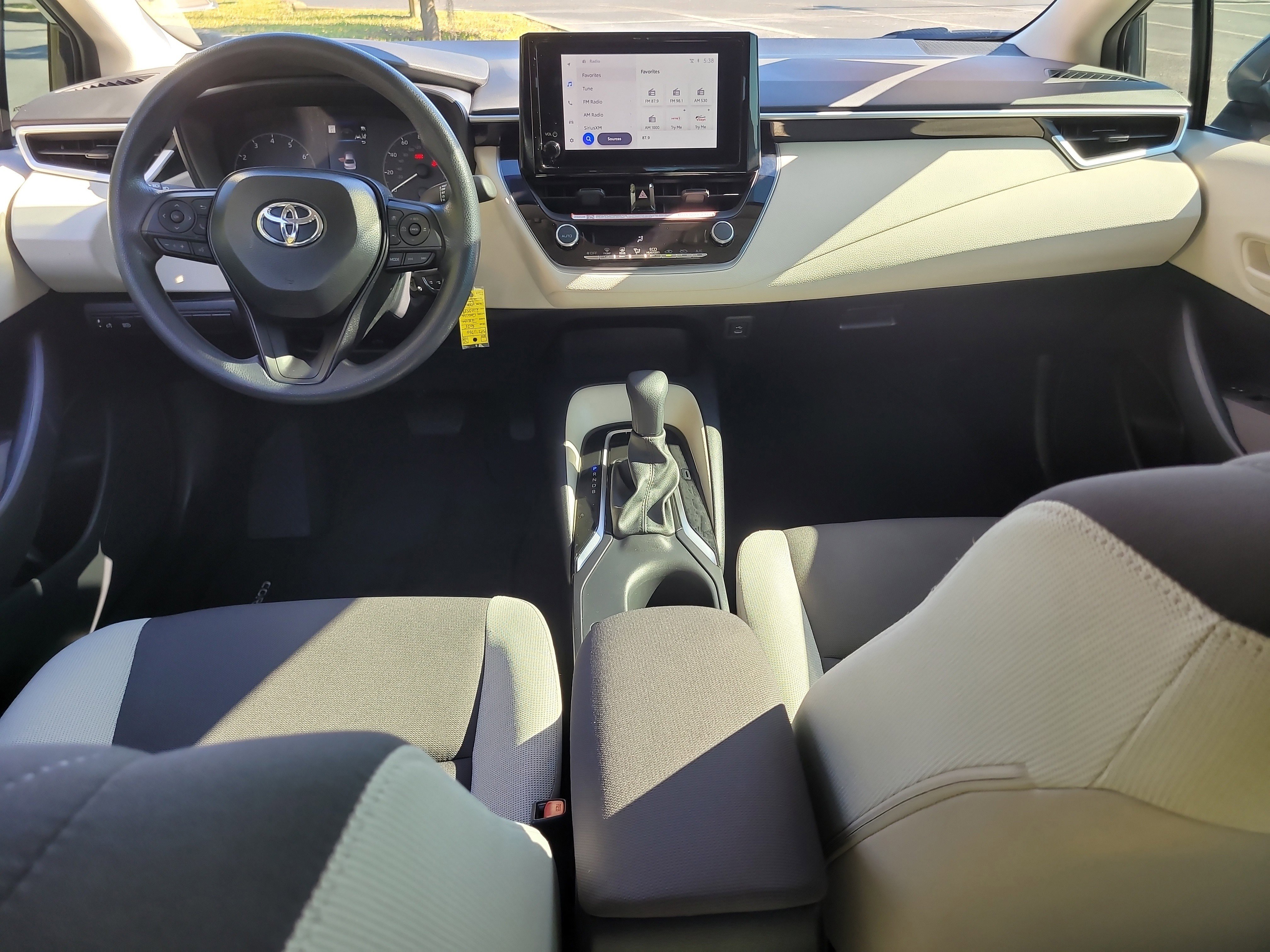 Certified 2025 Toyota Corolla LE image 17