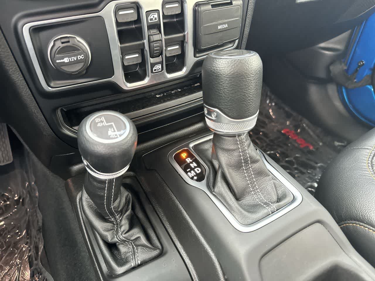 Certified 2024 Jeep Gladiator Sport AWD/4WD image 31