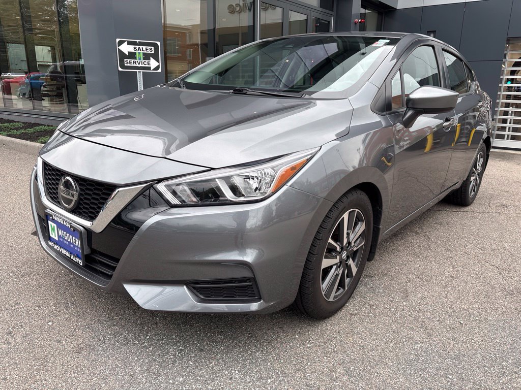 Certified 2022 Nissan Versa SV FWD image 2