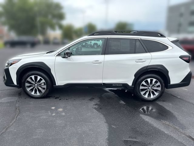 Used 2025 Subaru Outback Limited AWD/4WD image 2