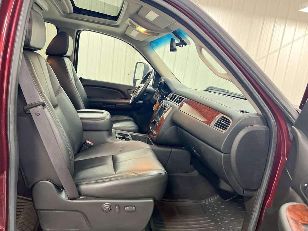 Used 2009 Chevrolet Silverado 3500 LTZ w/ LTZ Plus Package image 21